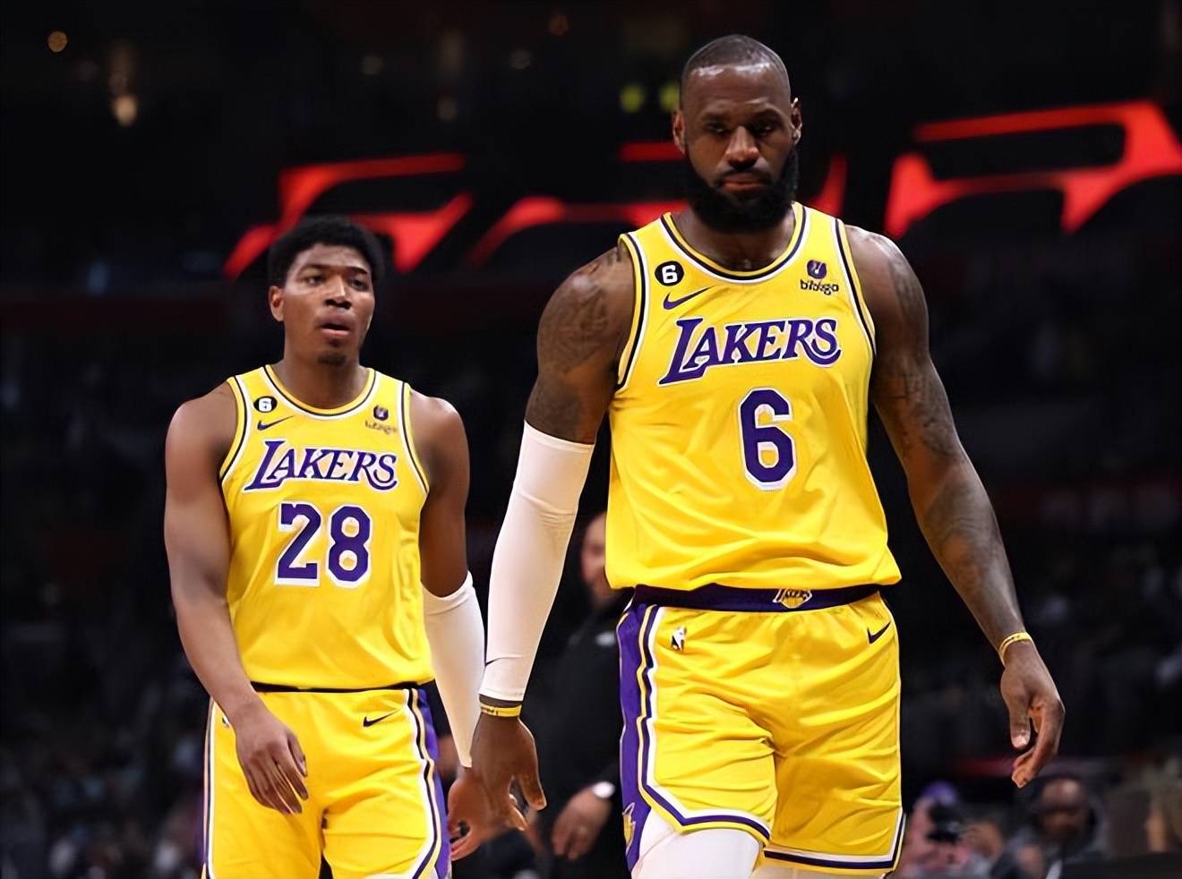 当亚马尔背 当亚马尔背